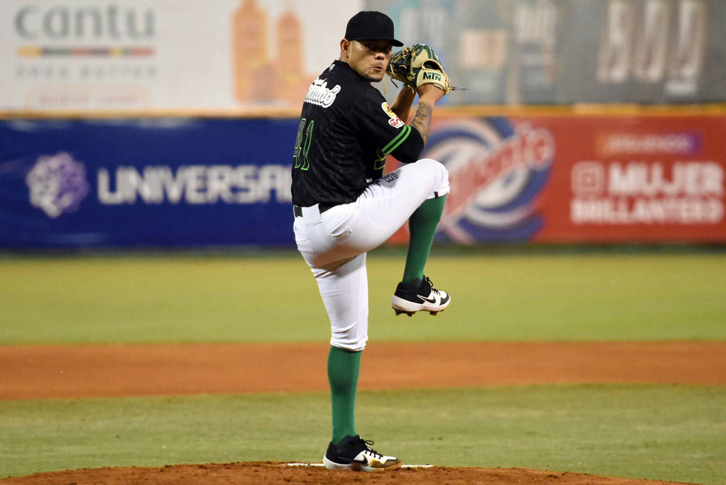 Estrellas Orientales blanquean Águilas en 2da jornada Round Robin