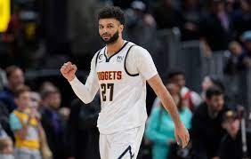 Jamal Murray consigue primer triple-doble