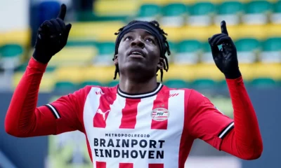 Madueke llega al Chelsea desde PSV por 35 millones de euros