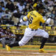 Toros adquieren a Víctor Robles vía cambio