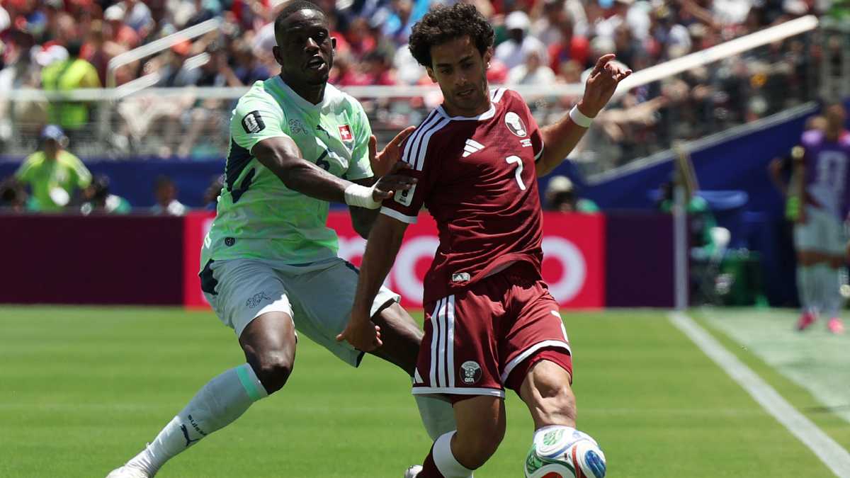 Cabezazo sobre la hora le da el empate a Catar en contra de Suiza